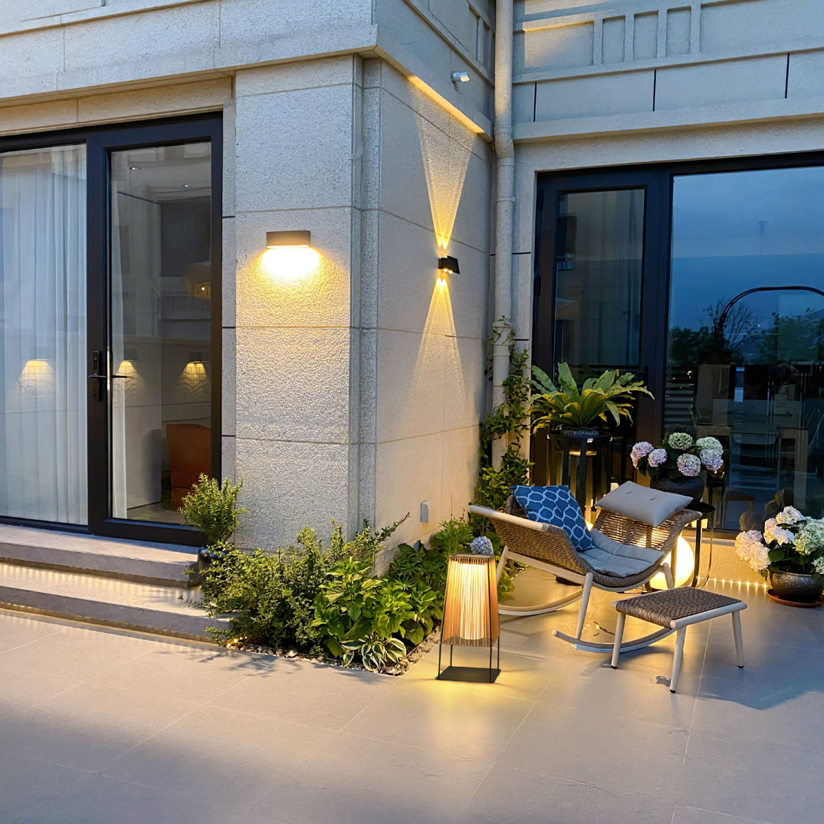 Plastic Rattan Outdoor Post Light