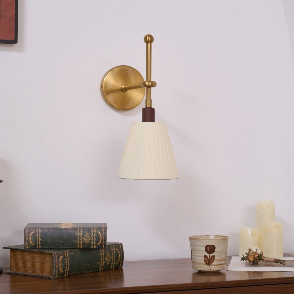 Pleated Fabric Wall Lamp