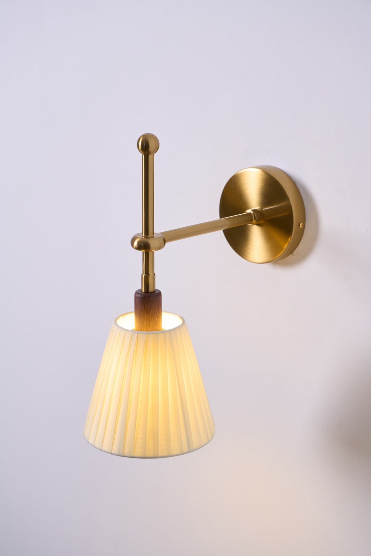 Pleated Fabric Wall Lamp