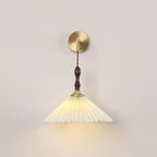 Pleated Wooden Wall Lamp