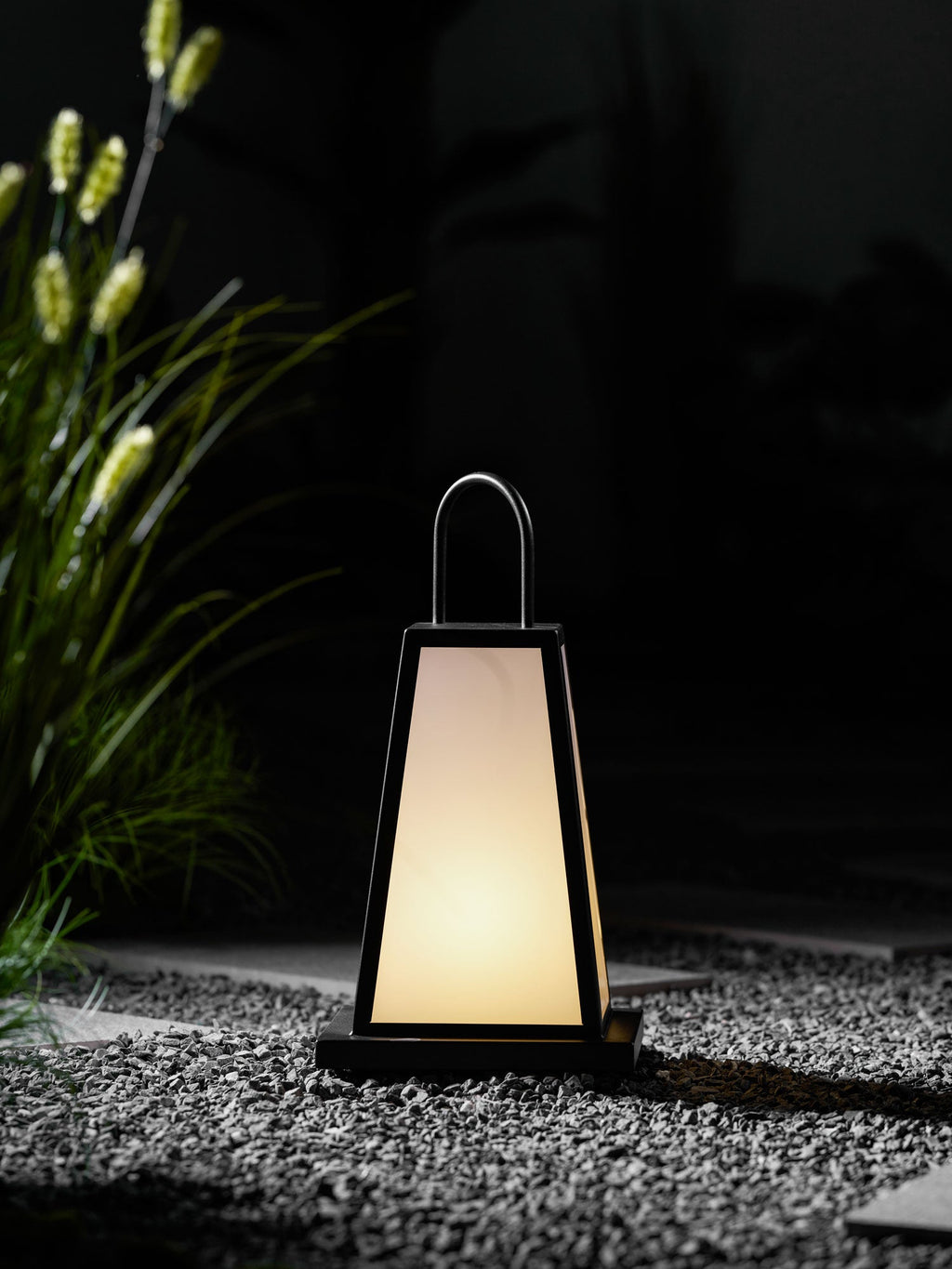 Roam Lantern Garden Outdoor Lamp