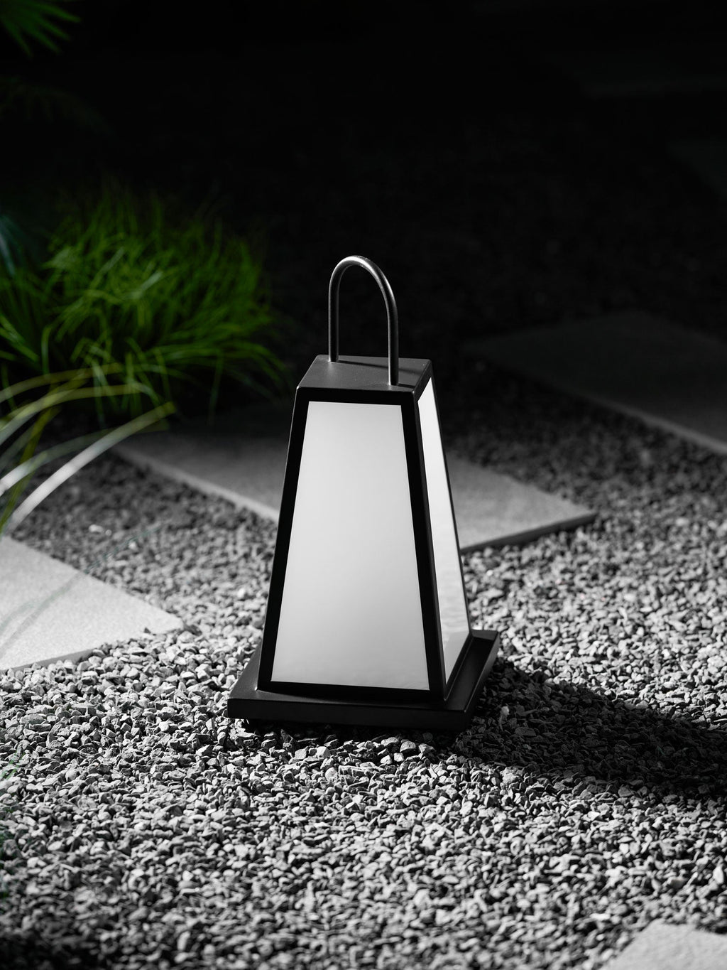 Roam Lantern Garden Outdoor Lamp