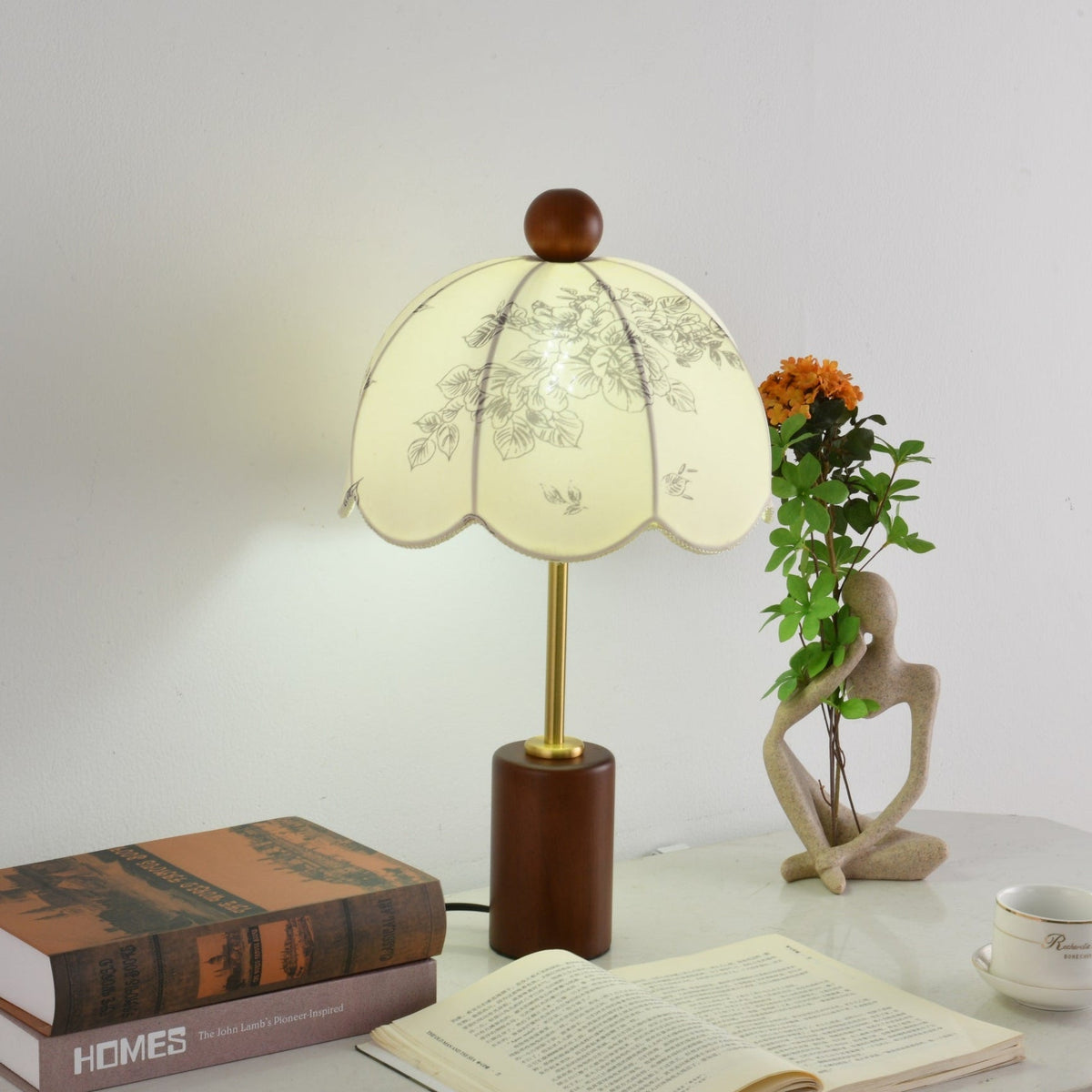 Roselle Vintage Table Lamp