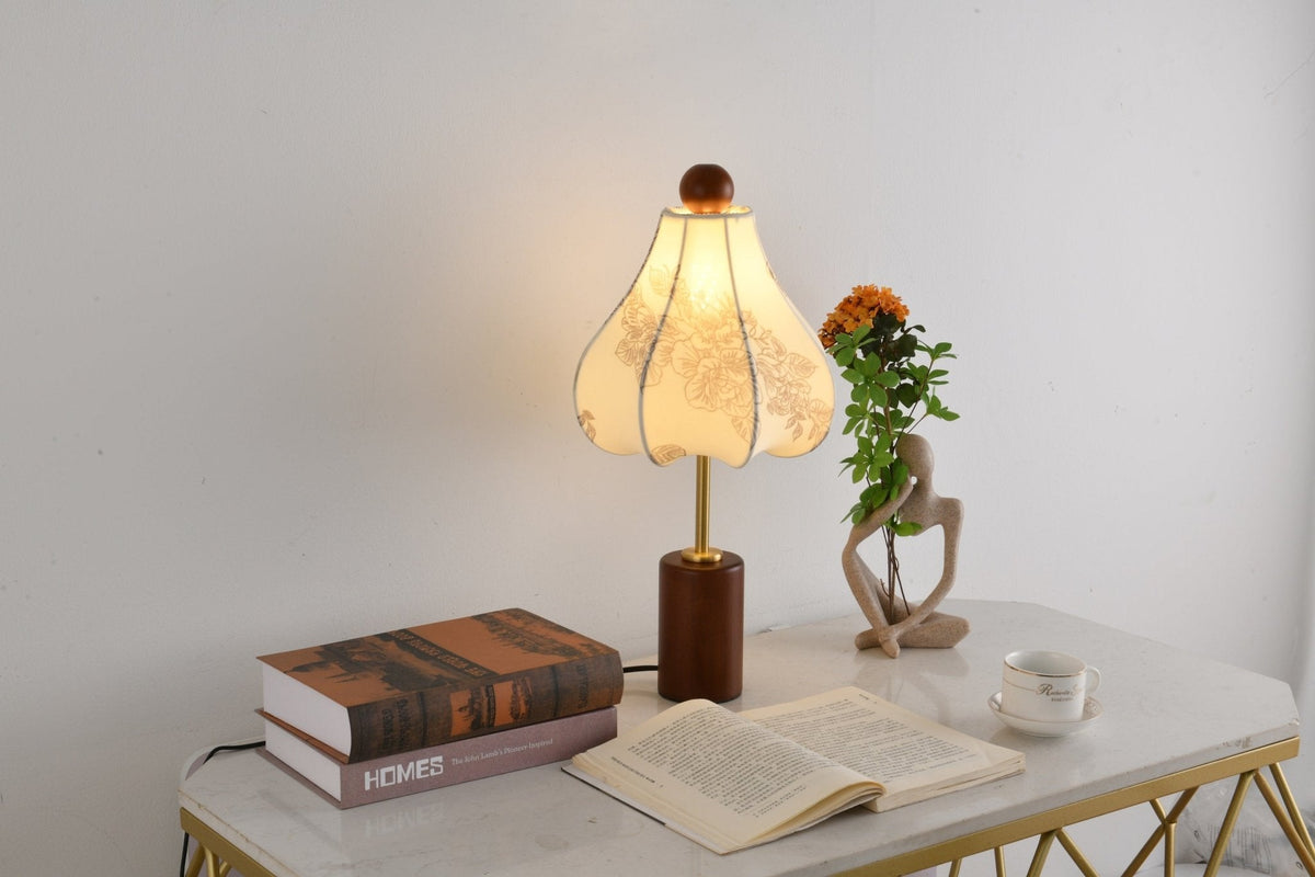 Roselle Vintage Table Lamp