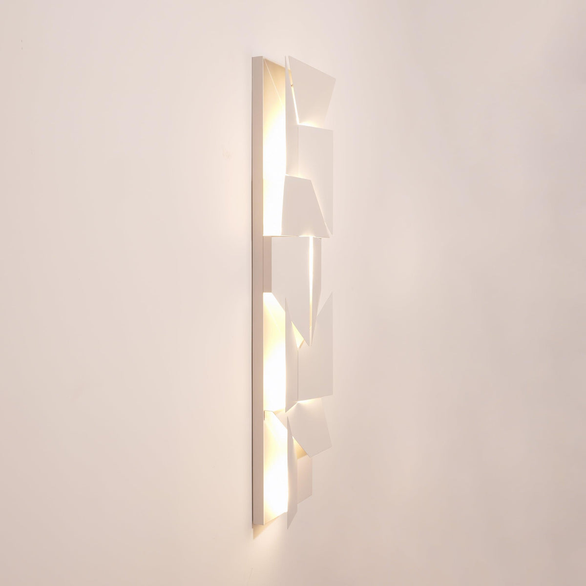 Shadows Grand Sconce