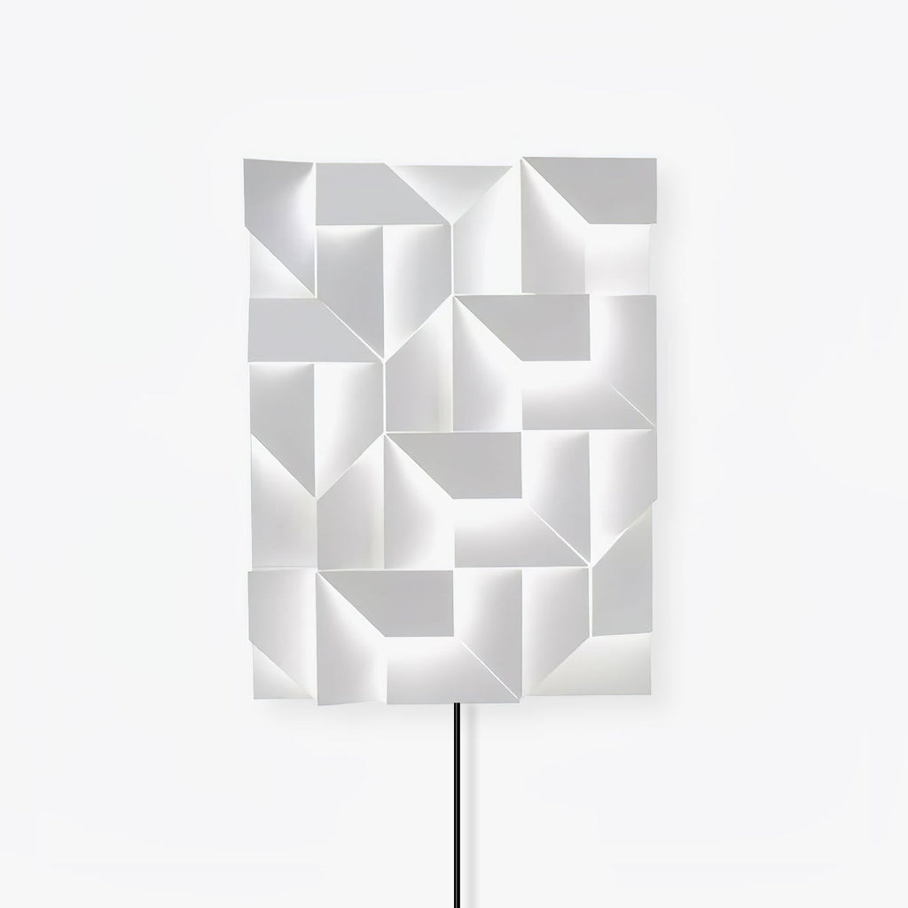 Shadows Grand Plug - in Sconce