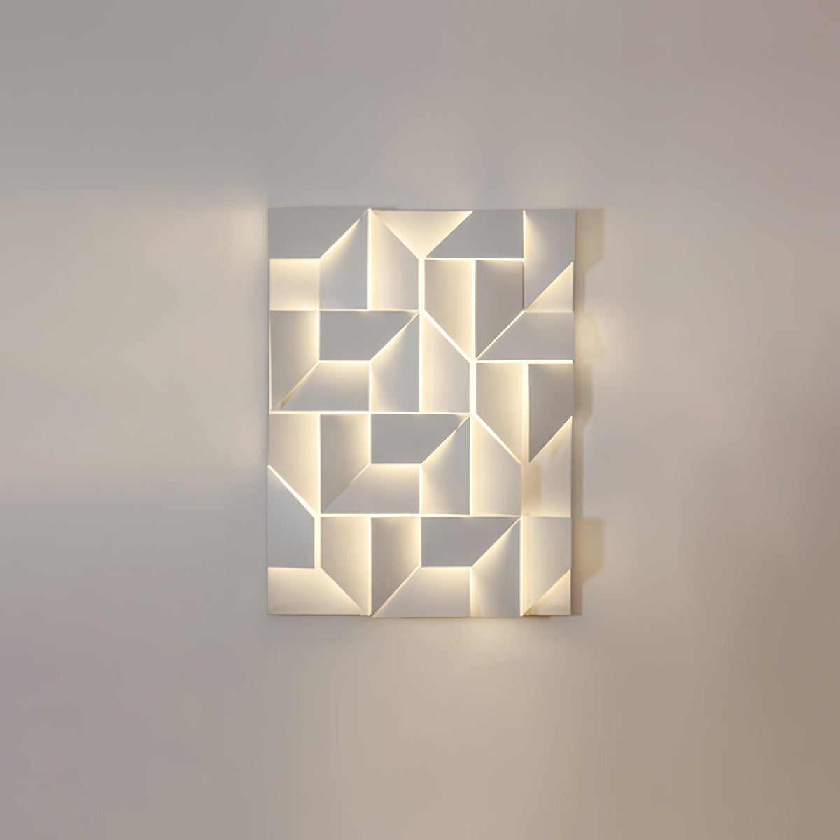 Shadows Grand Plug-in Sconce