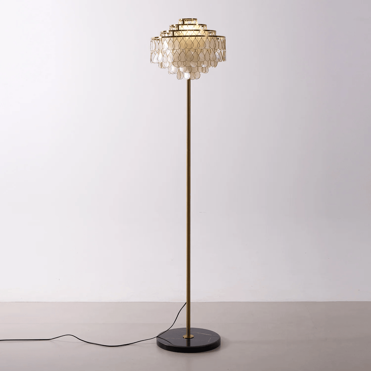 Shells Floor Lamp