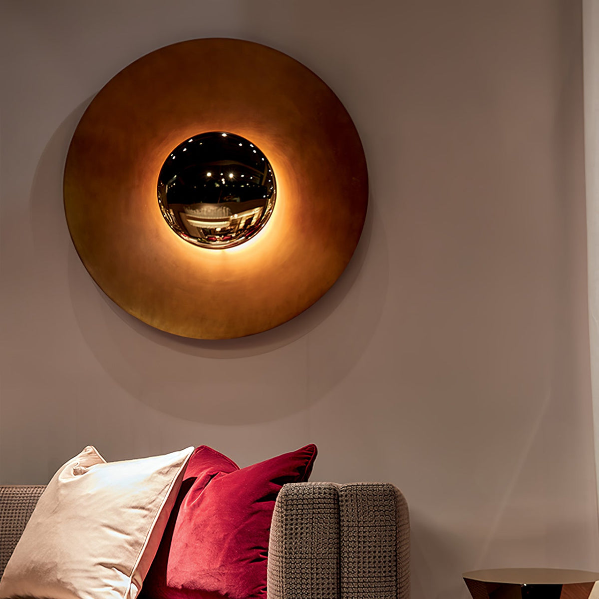 Simplicity Glow Plug-in Wall Light