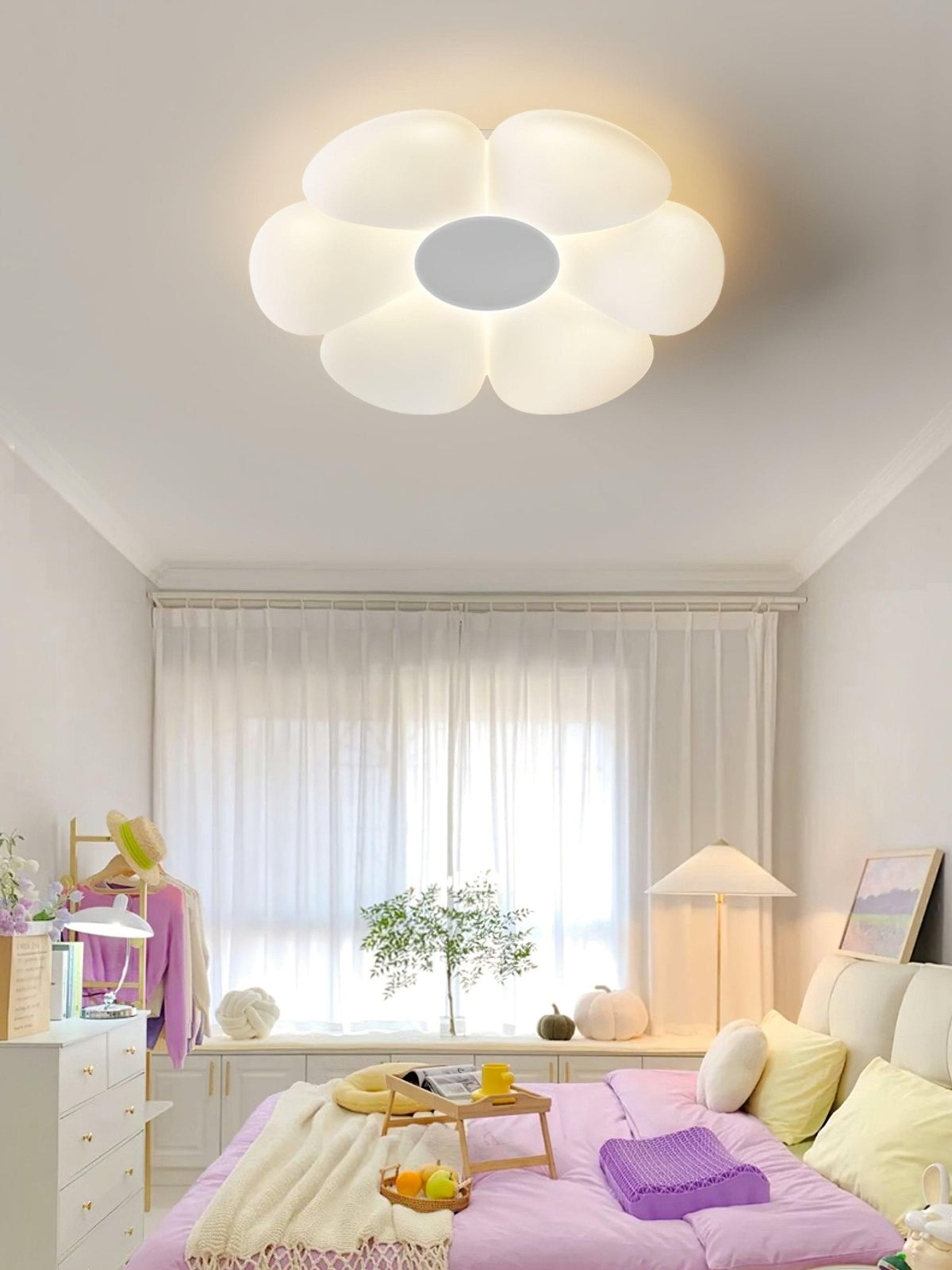 Six - leaf Flower Kids Room Ceiling Lamp