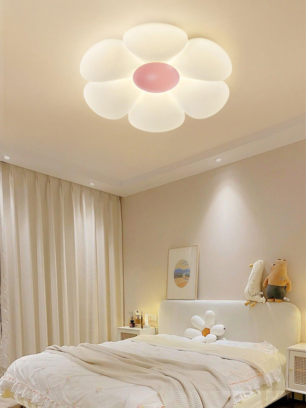 Six - leaf Flower Kids Room Ceiling Lamp