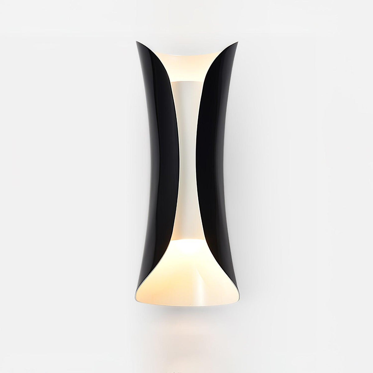Small Waist Wall Lamp