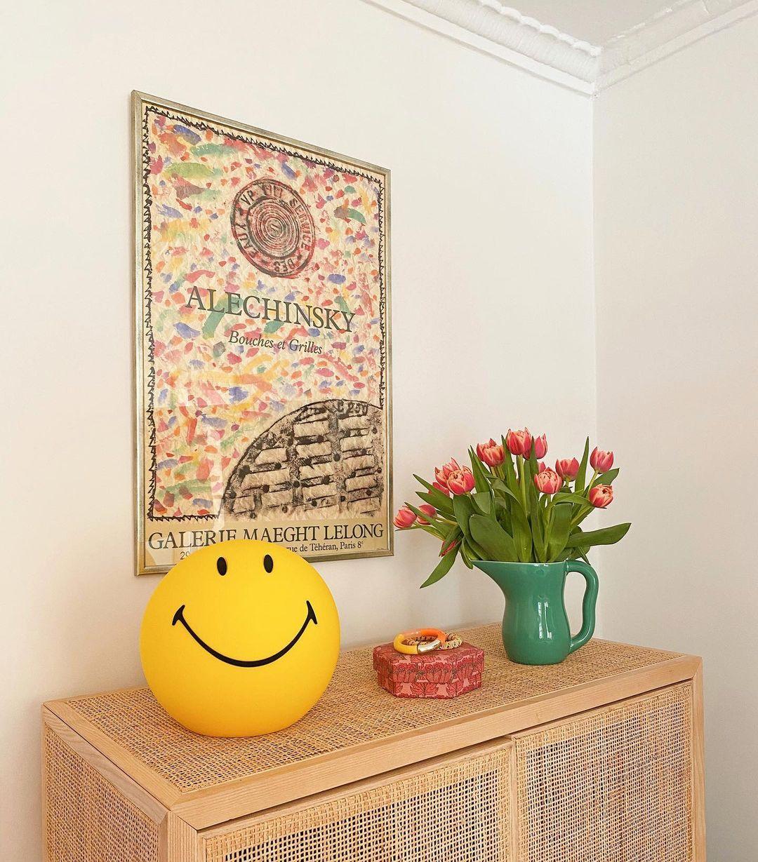Smiling Rechargeable Built - in Battery Table Lamp