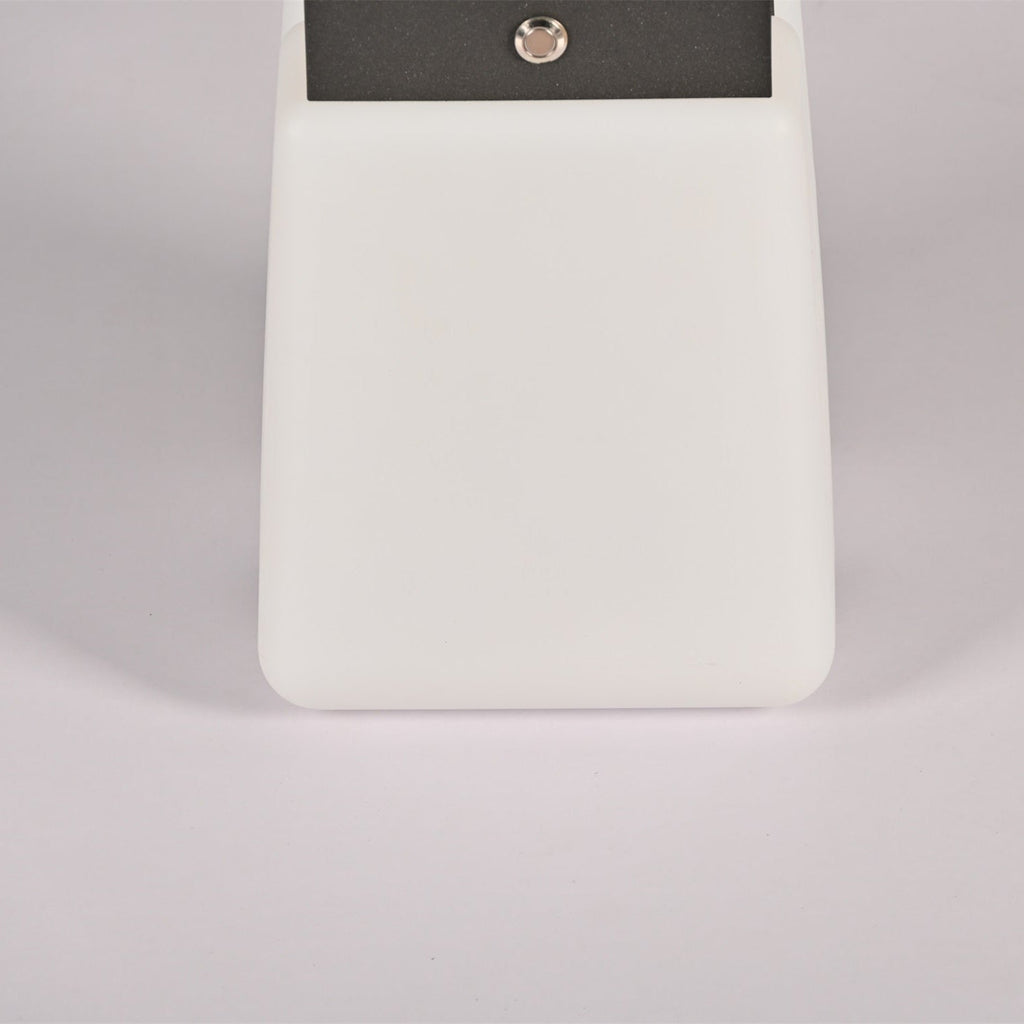 Solara Edge Lantern Outdoor Lamp