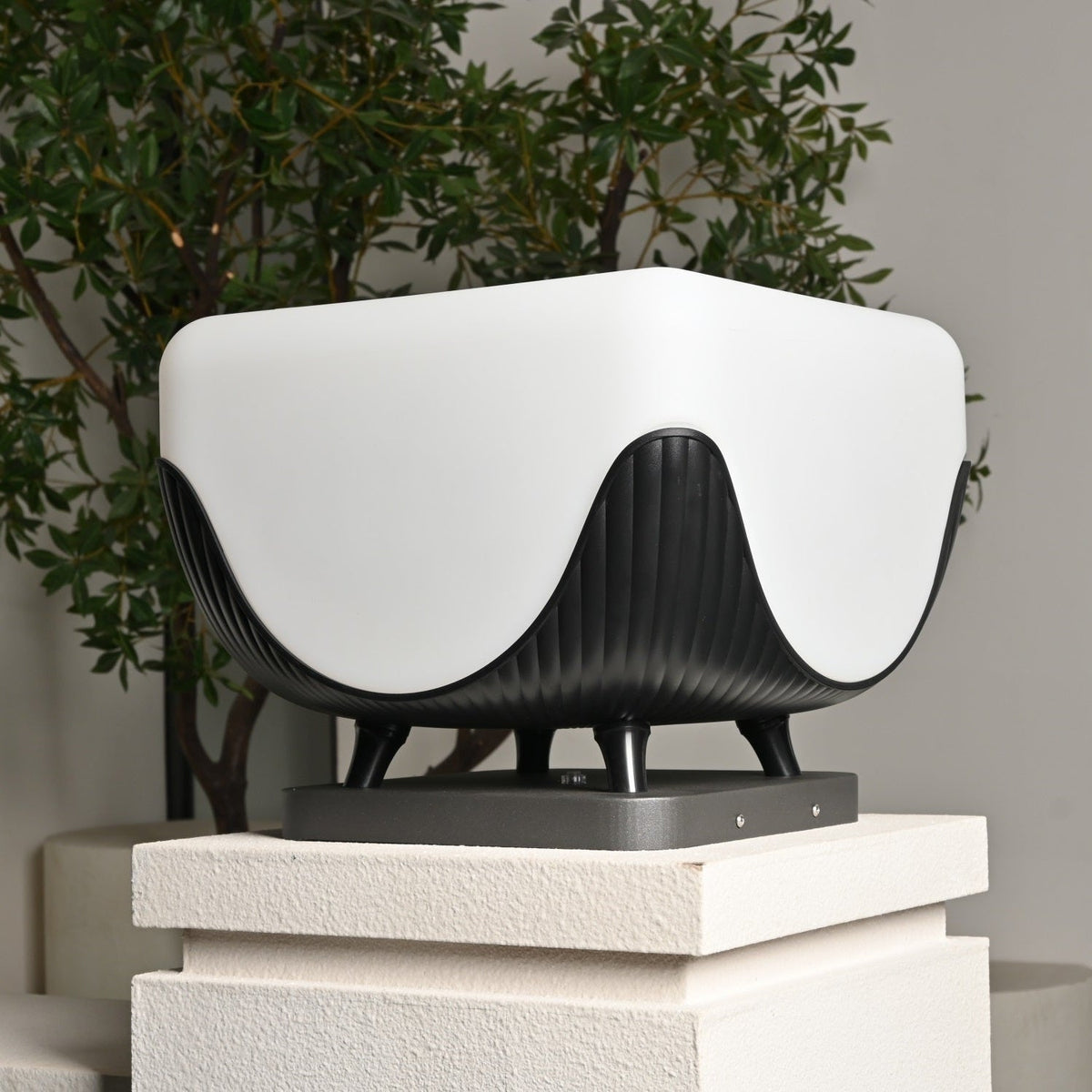 Solarca Cube Outdoor Light