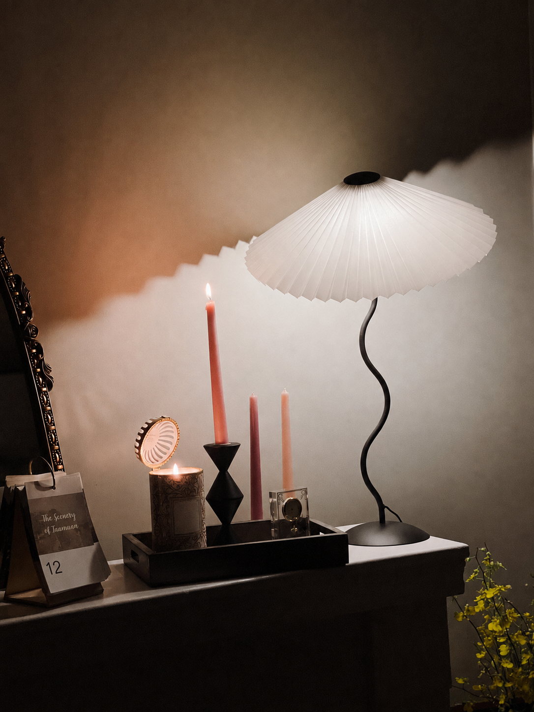 Squiggle Table Lamp