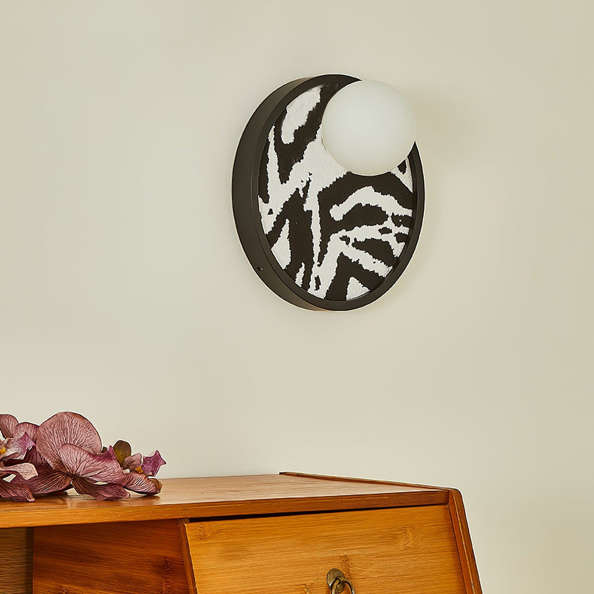 Strato Orbit Wall Light