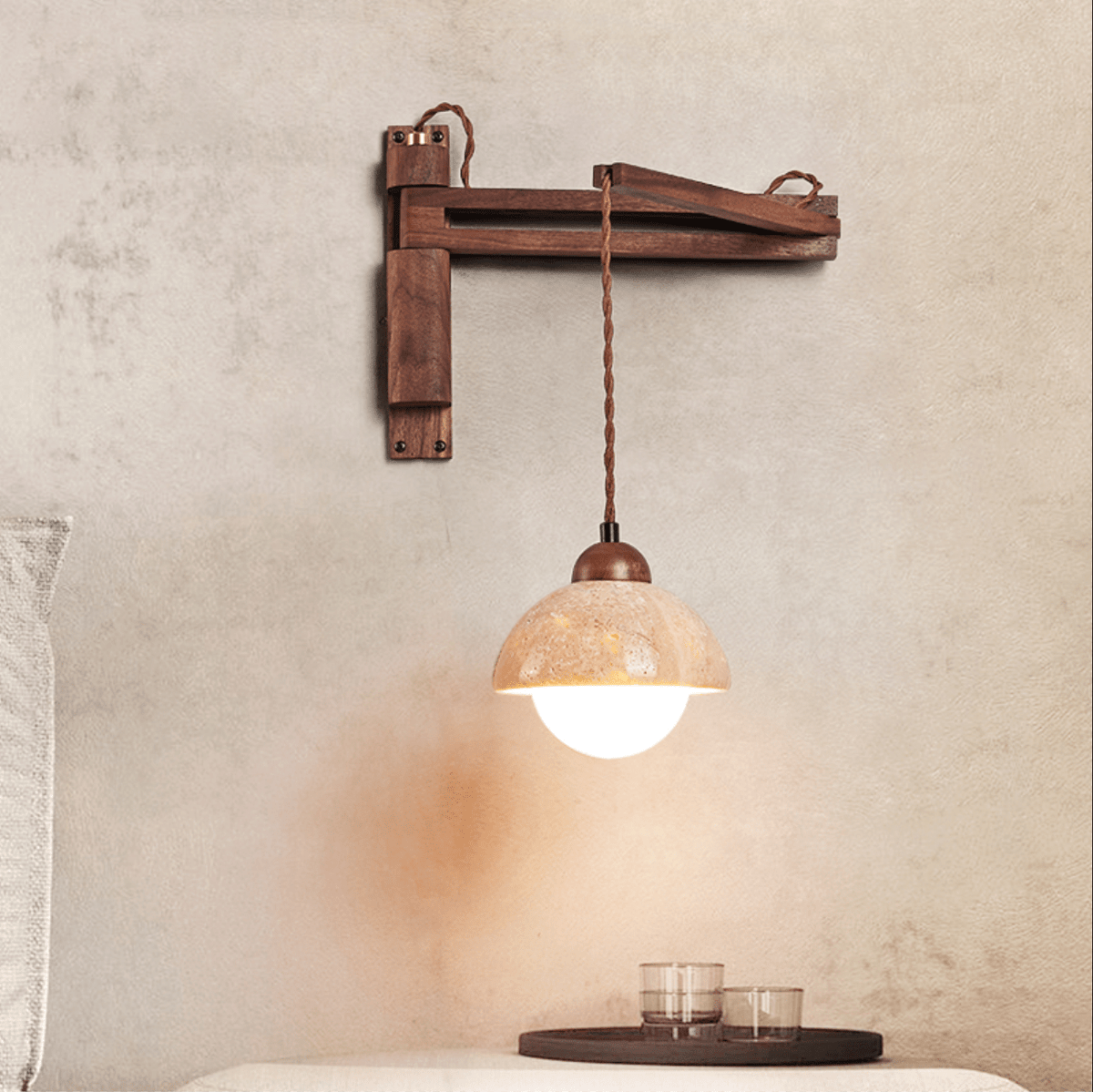 Tavon Cantilever Wall Light