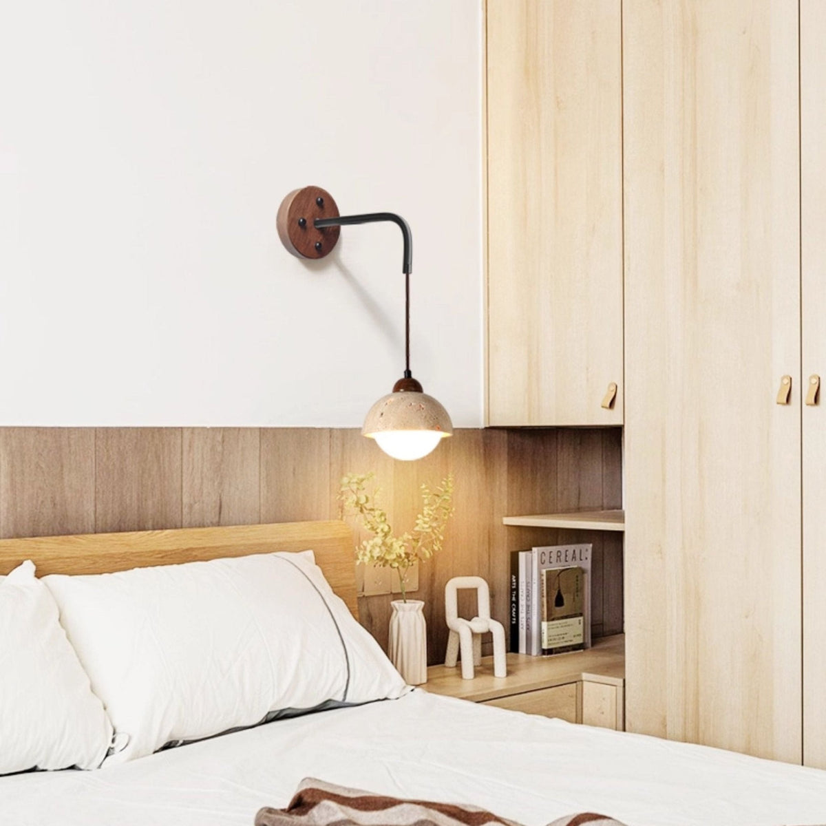 Tavon Cantilever Wall Light