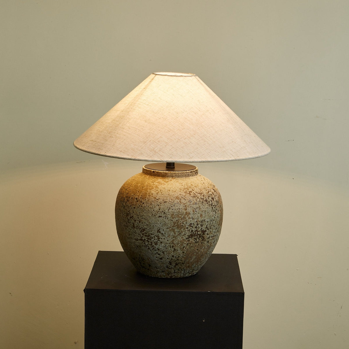 Terra Vessel Table Lamp