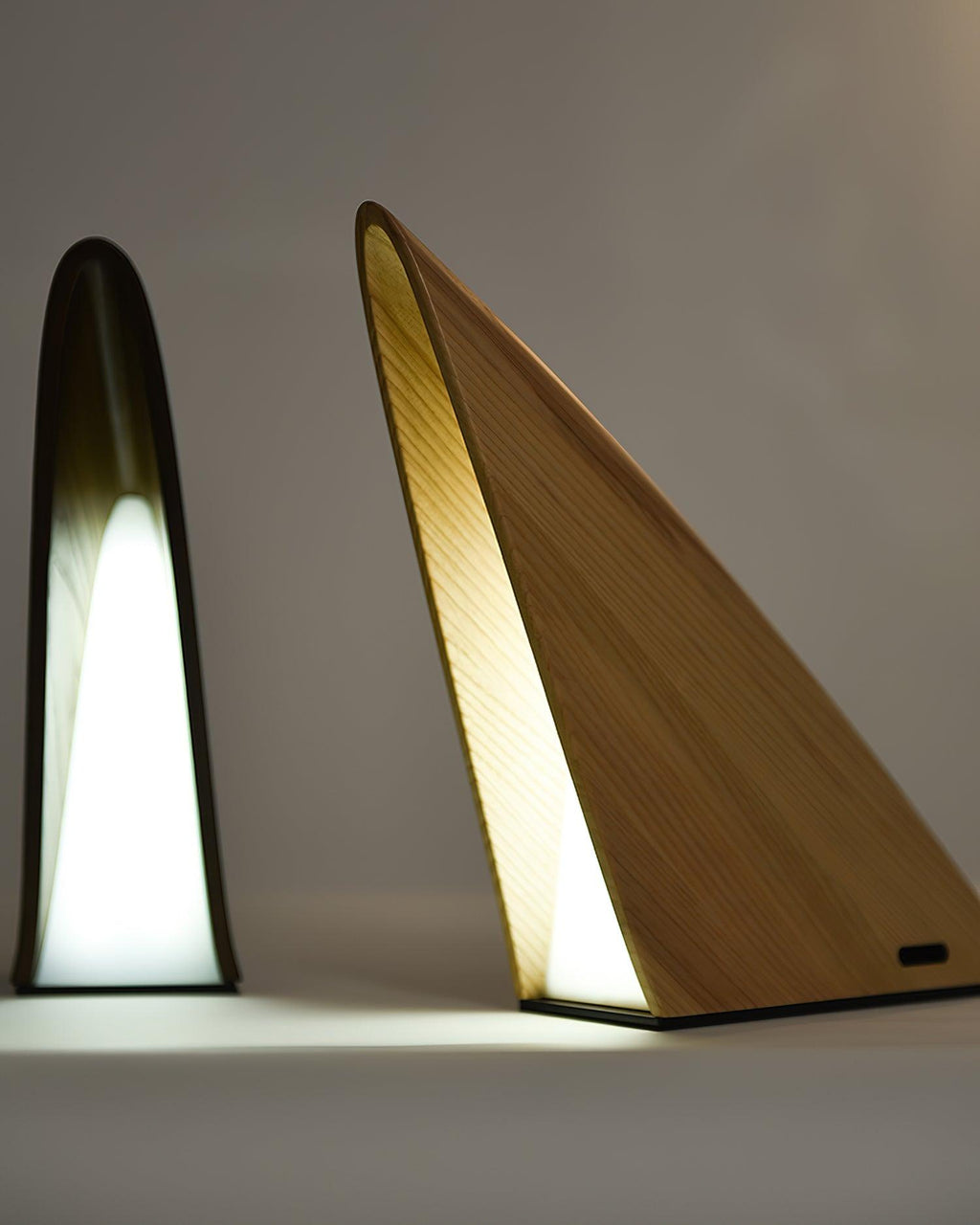Triangular Built-in Battery Table Lamp