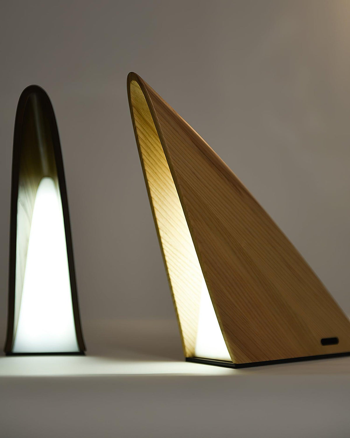 Triangular Built-in Battery Table Lamp
