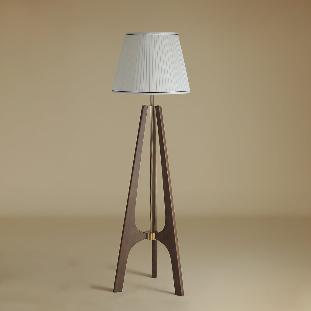 Trivelle Tripod Floor Lamp