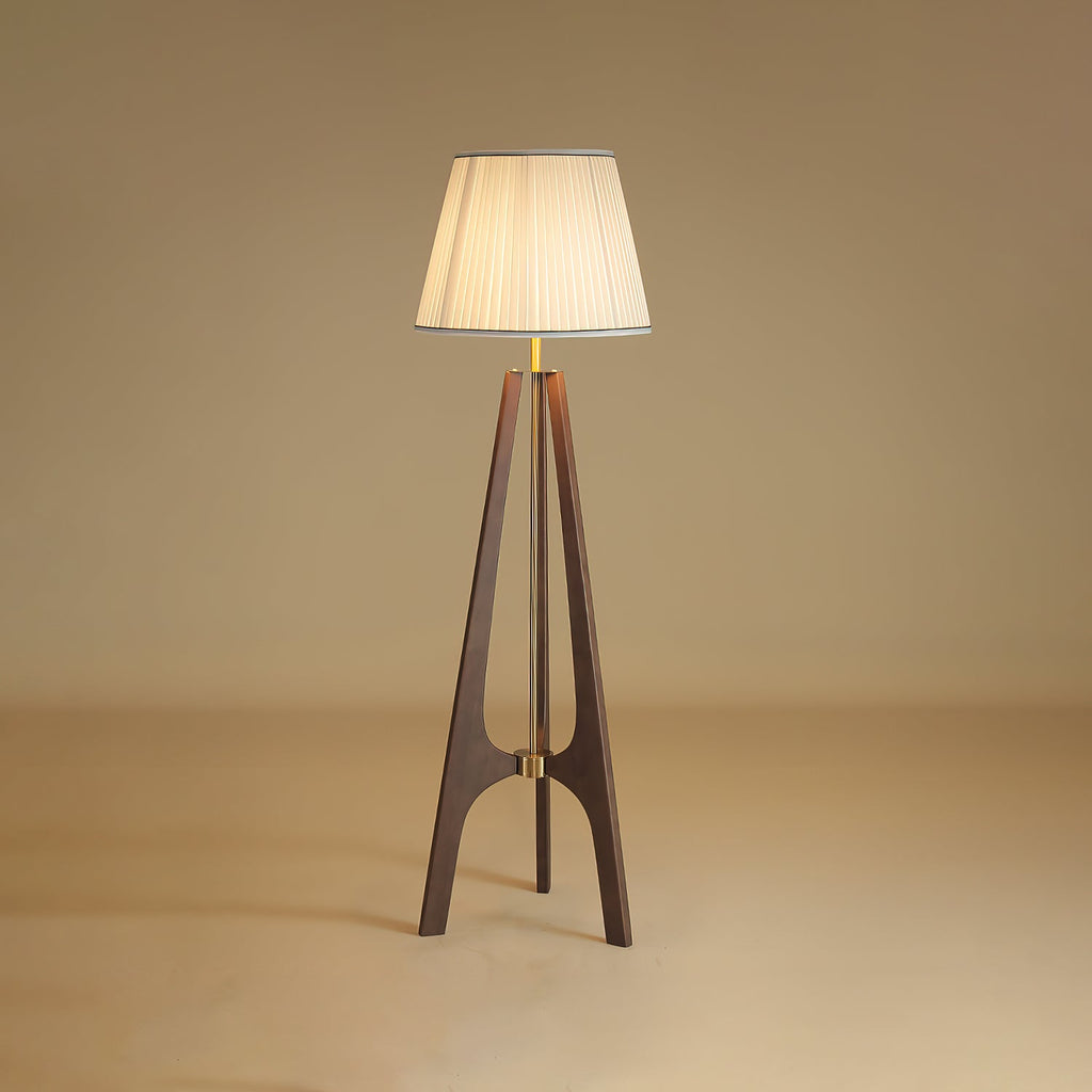 Trivelle Tripod Floor Lamp