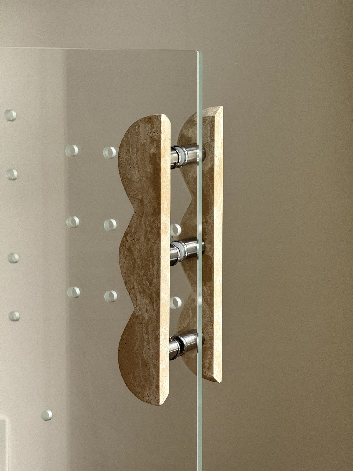 Twin - Curve Pull Handle
