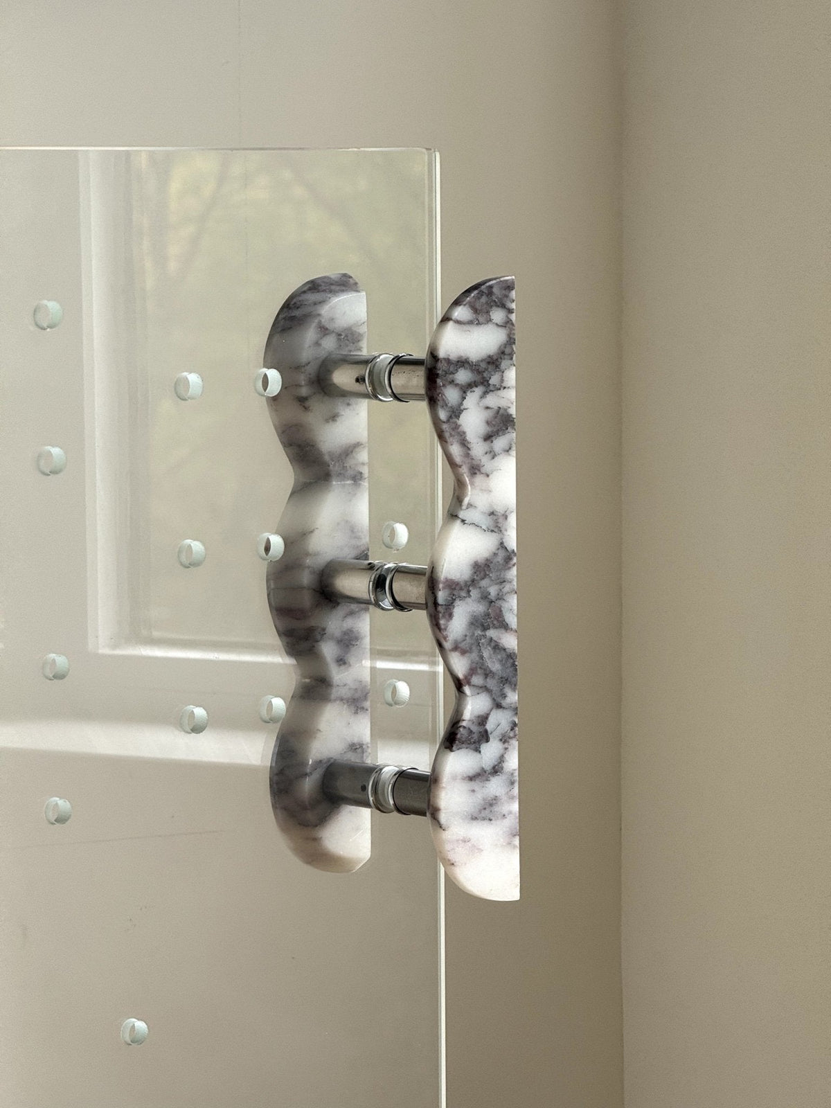 Twin - Curve Pull Handle