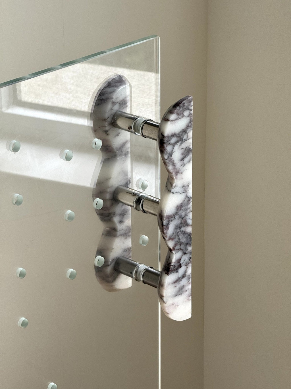 Twin - Curve Pull Handle