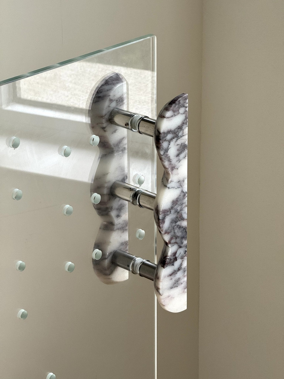 Twin - Curve Pull Handle