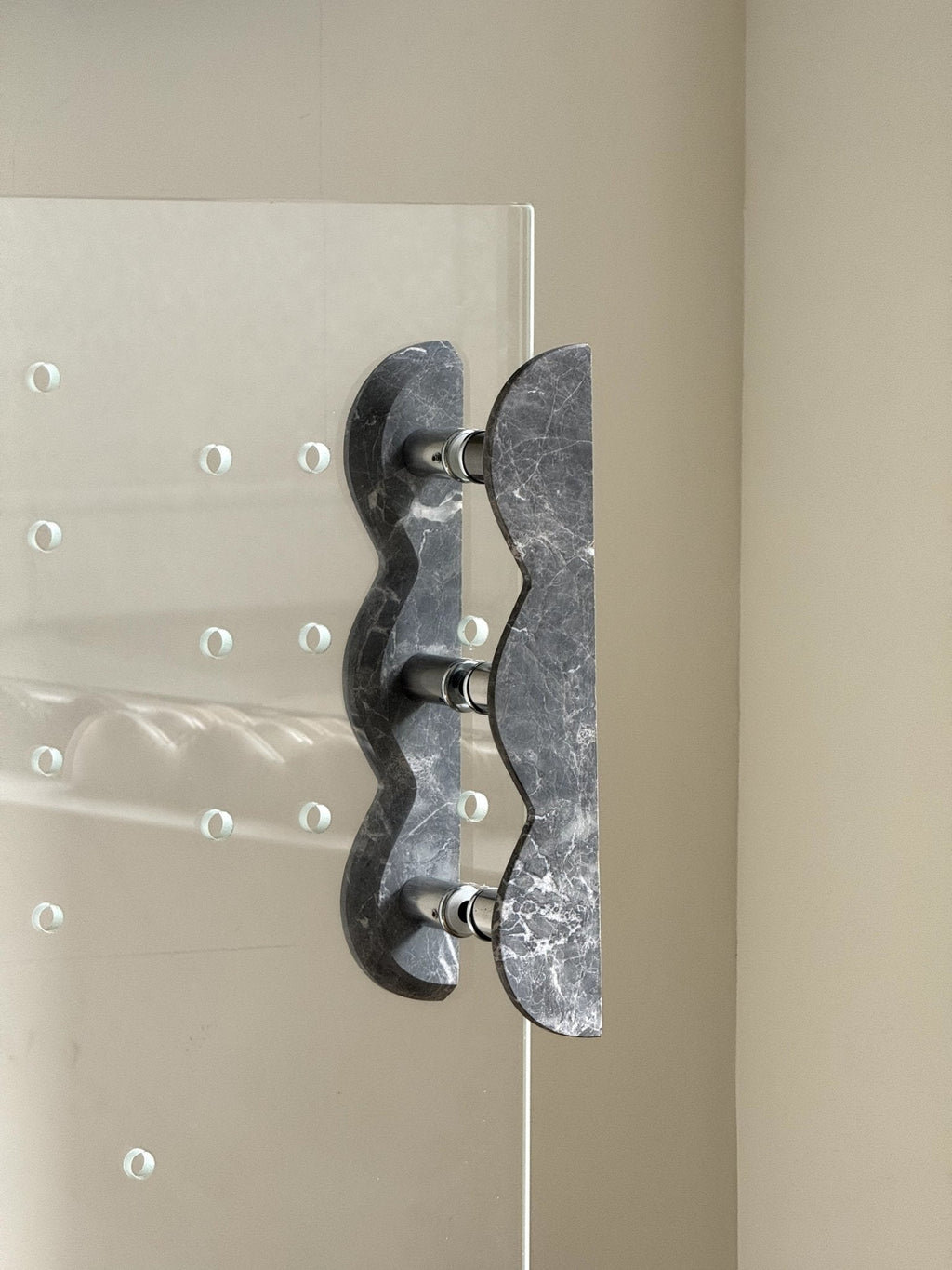 Twin - Curve Pull Handle