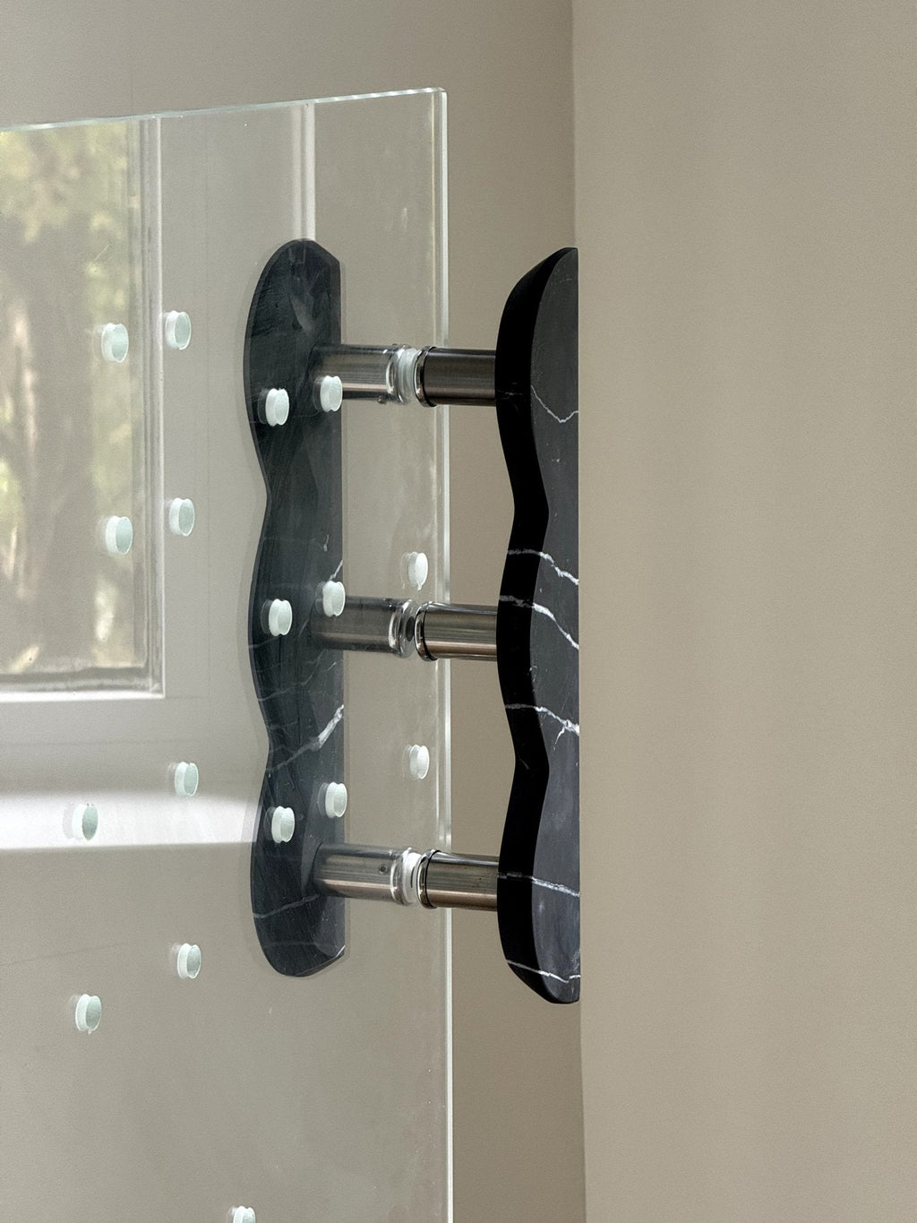 Twin - Curve Pull Handle