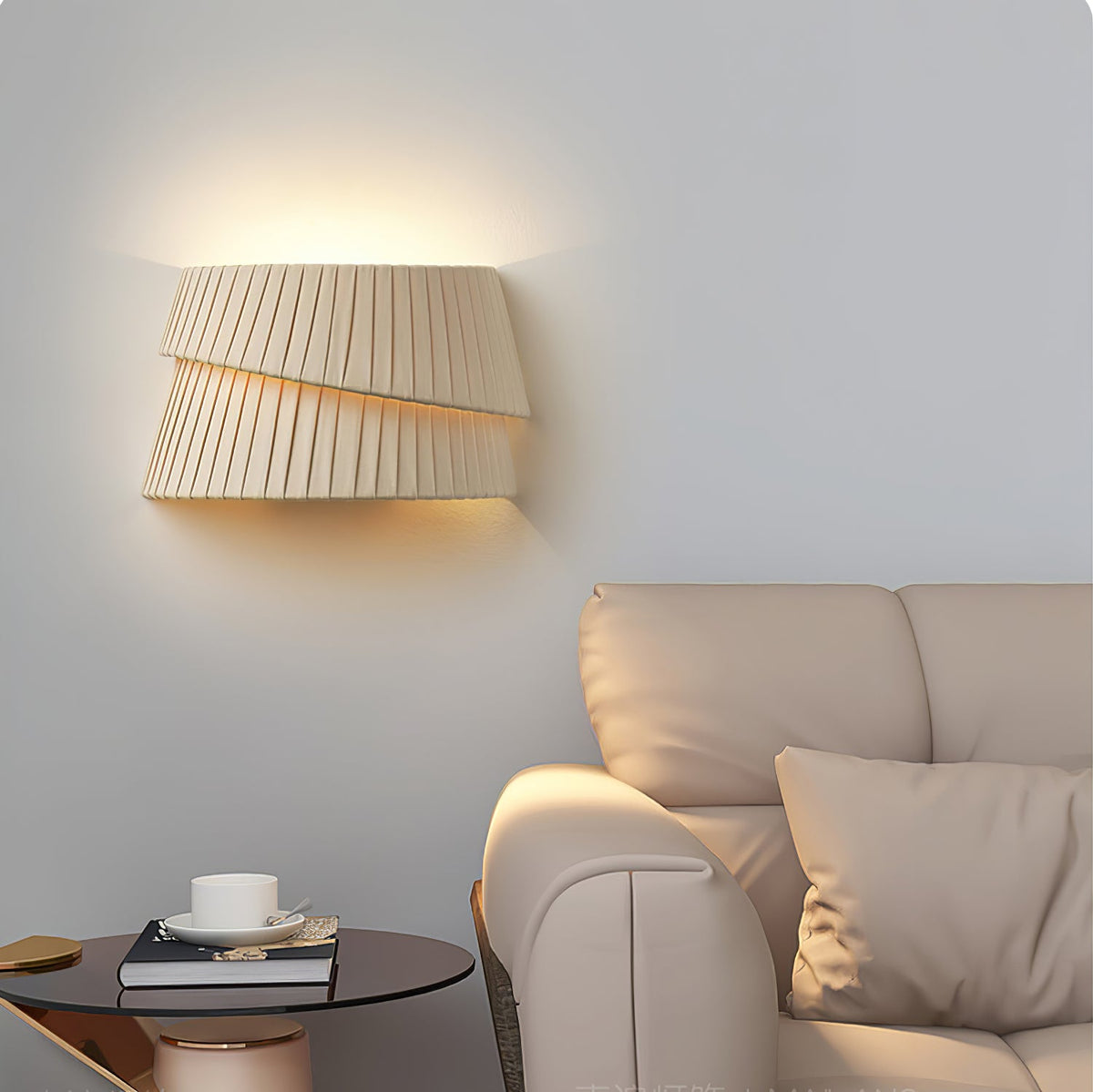 Vela Twist Wall Lamp
