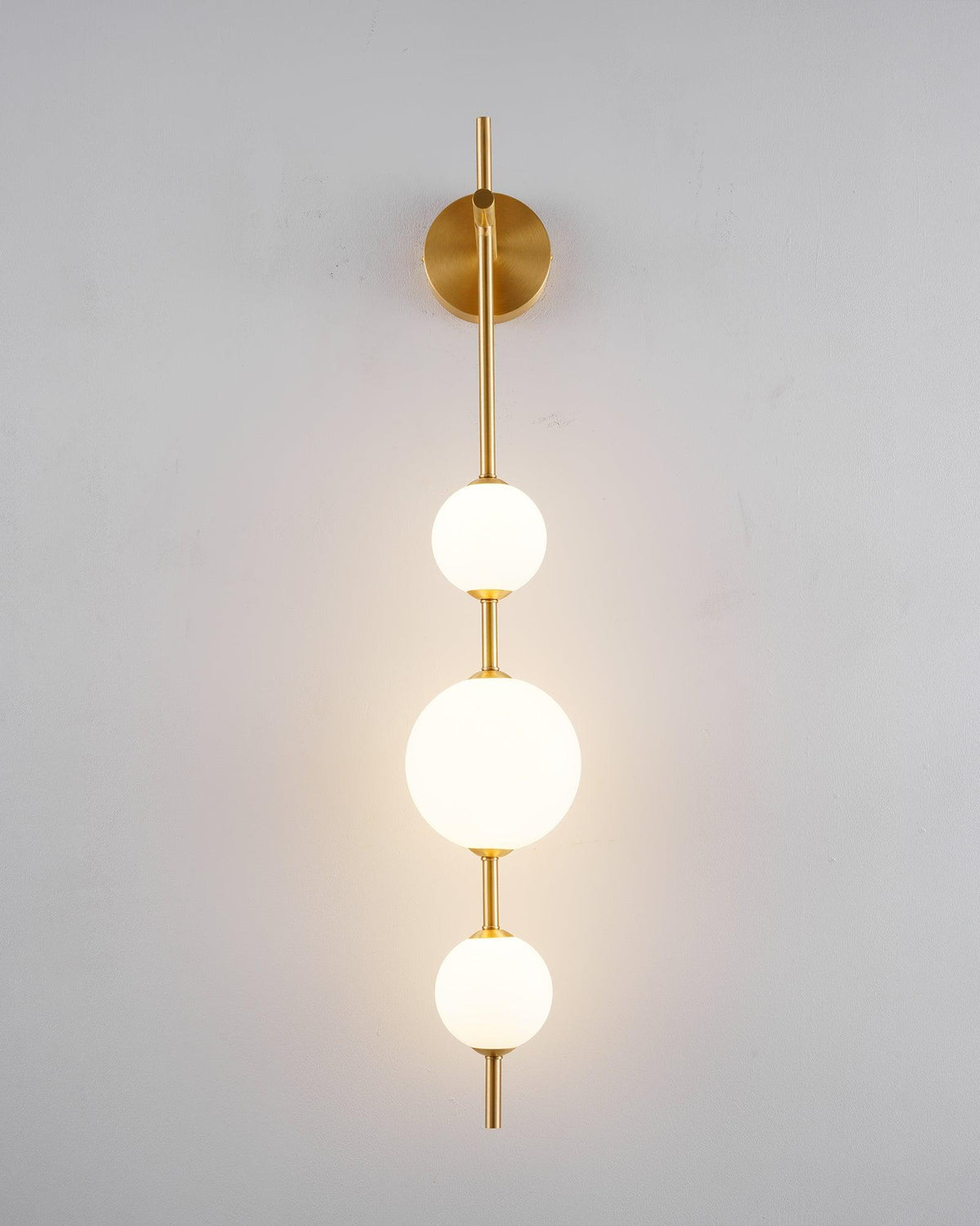 Vertical Globe Plug - in Wall Lamp