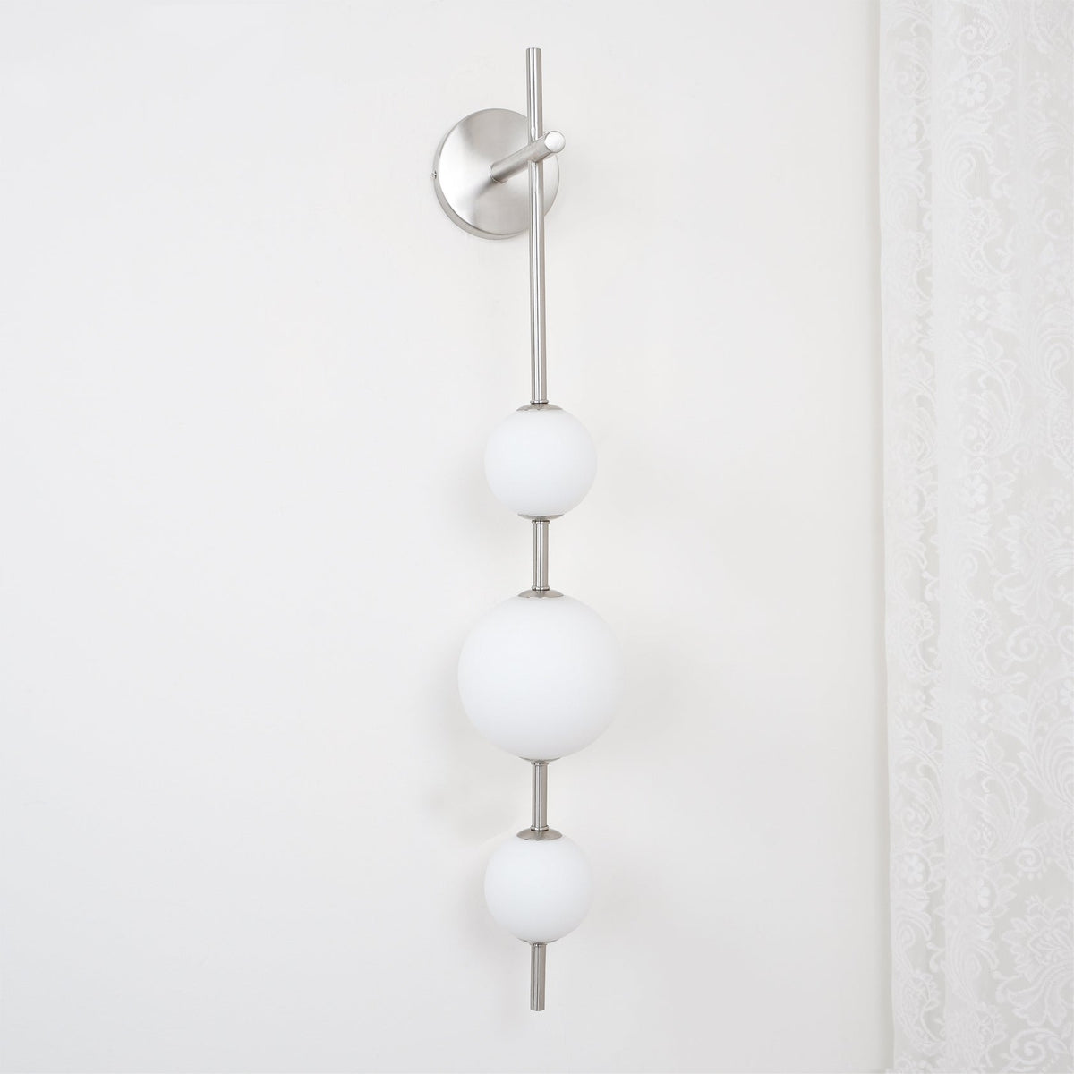 Vertical Globe Plug - in Wall Lamp