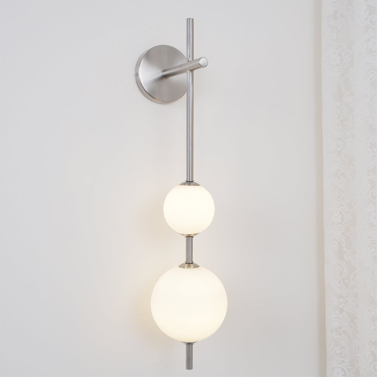 Vertical Globe Plug - in Wall Lamp