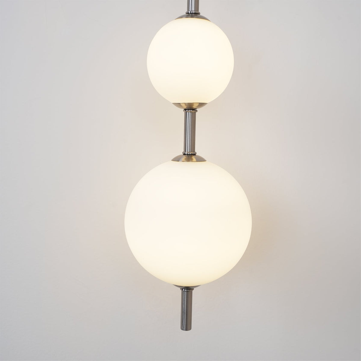 Vertical Globe Plug - in Wall Lamp