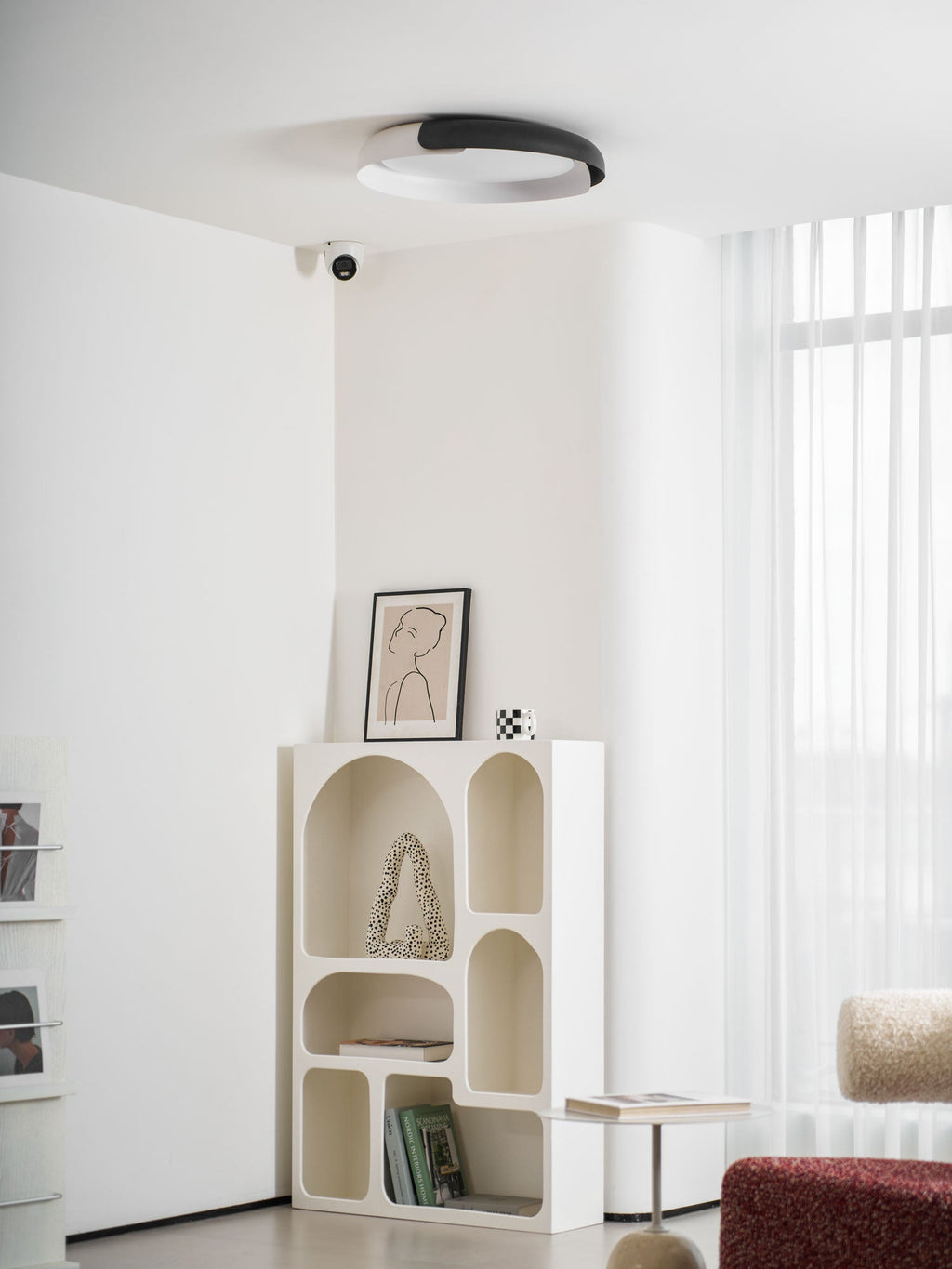 Vikaey Ceiling Light