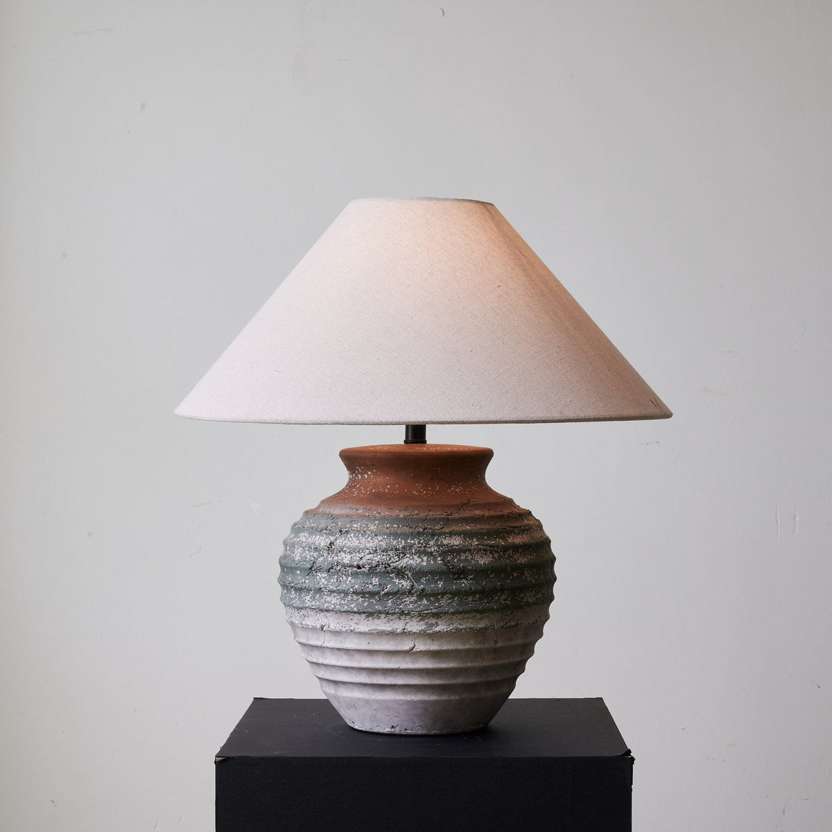 Volca Gradient Clay Table Lamp