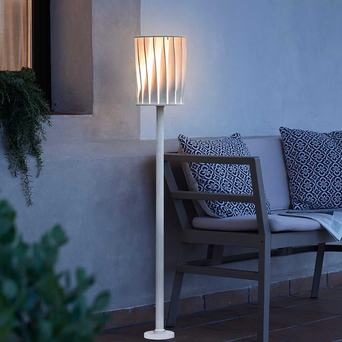 White Column Garden Light