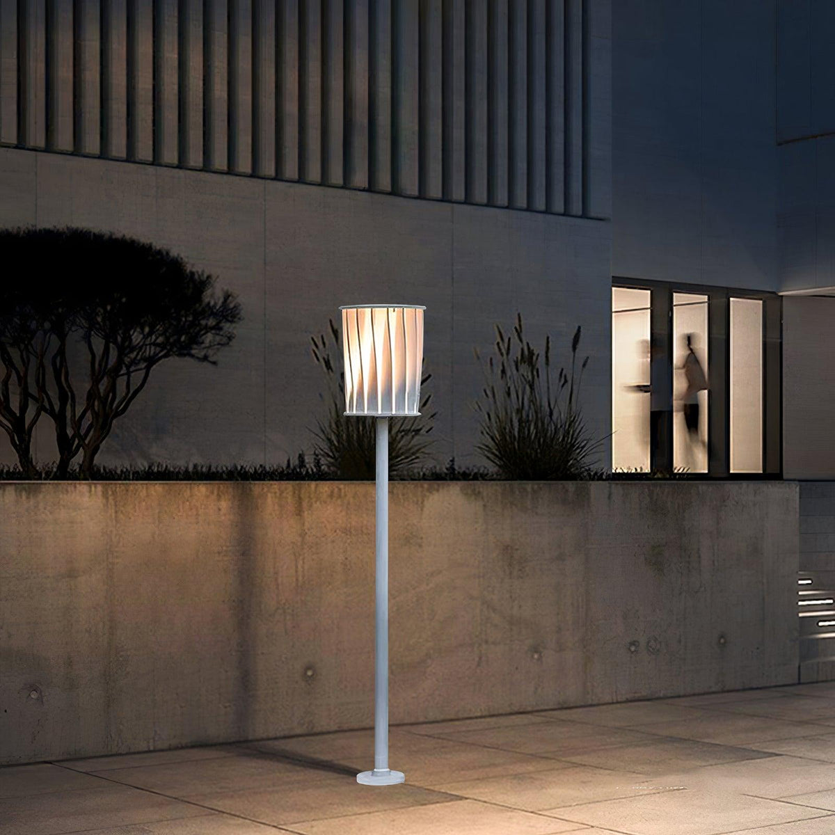 White Column Garden Light