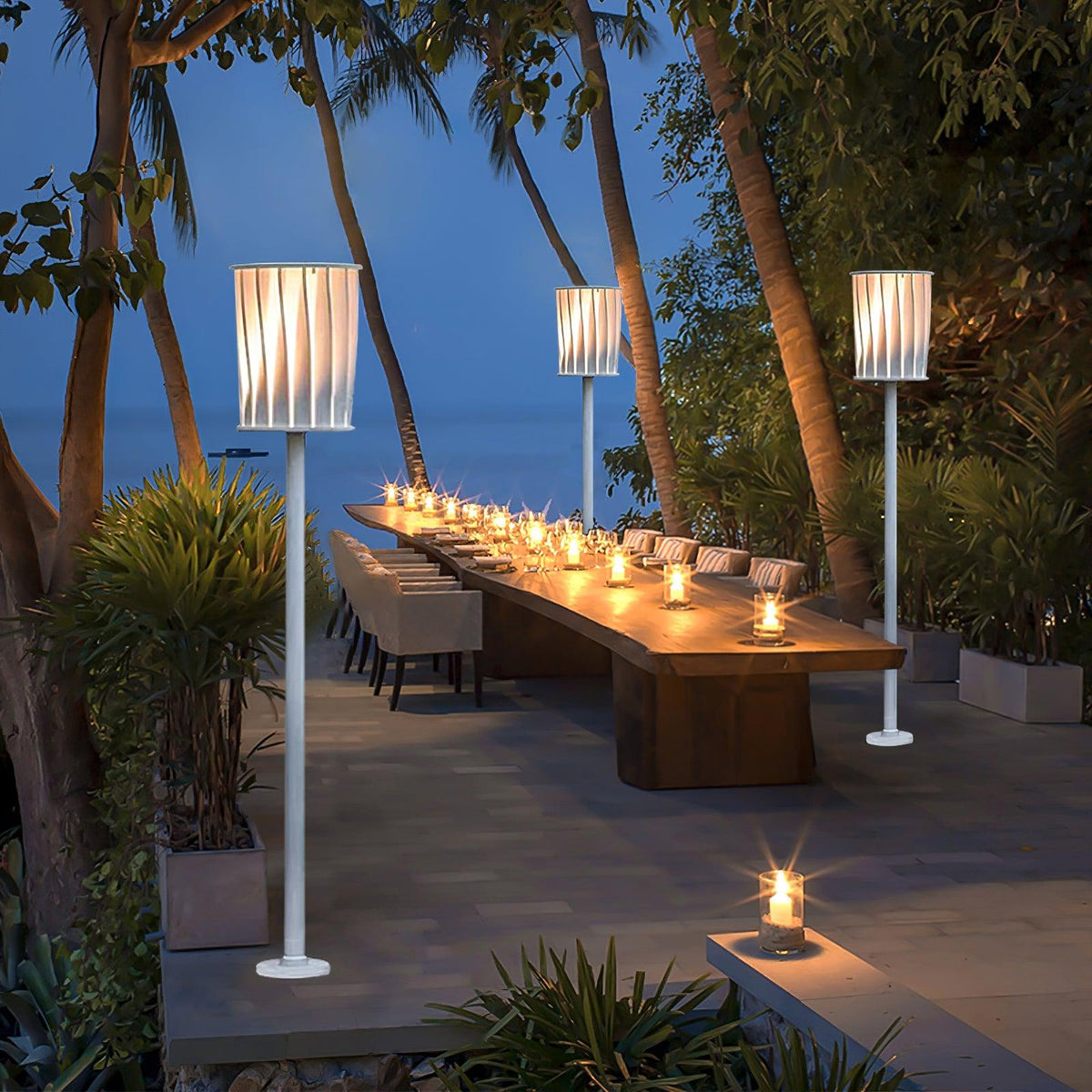 White Column Garden Light
