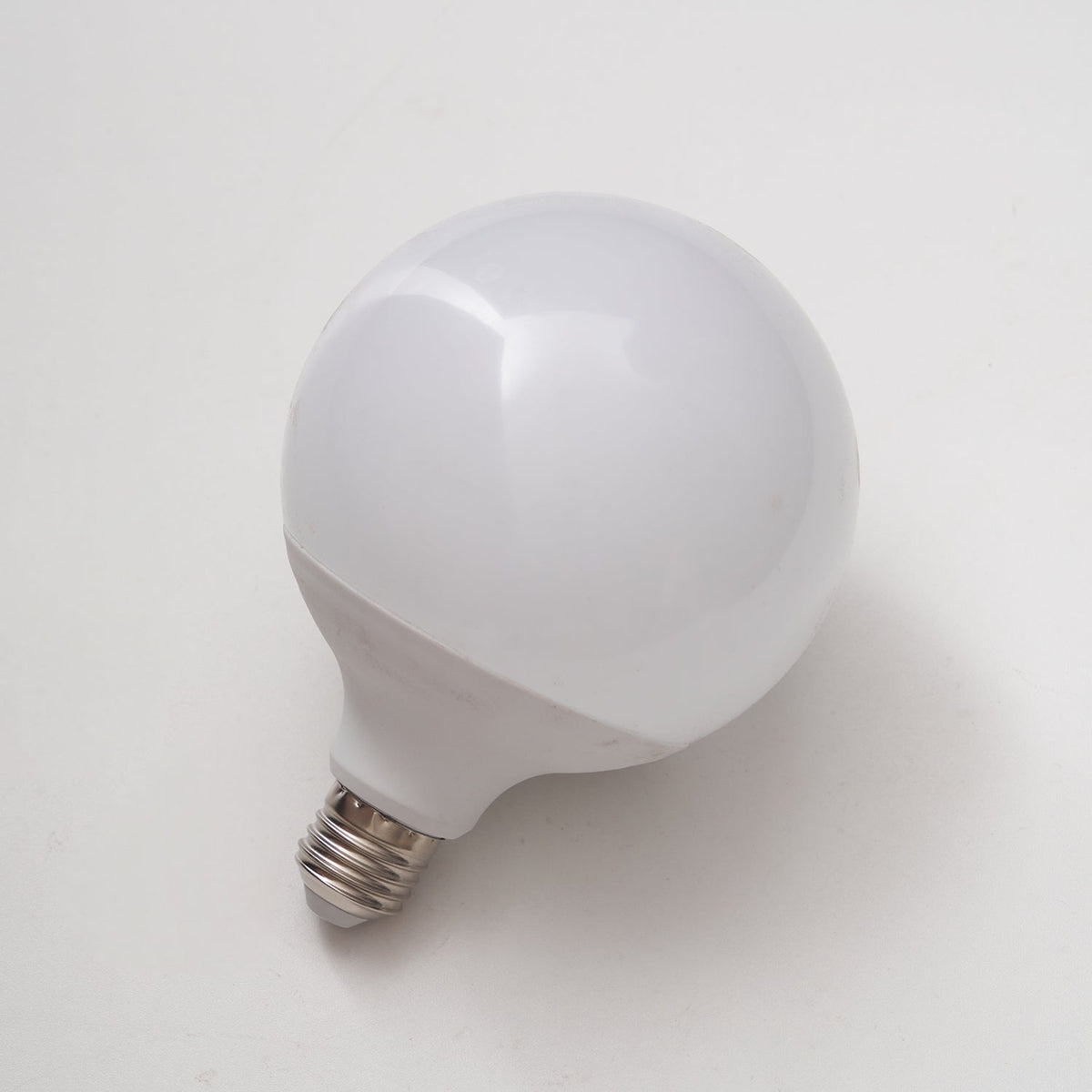 White LED Light E27 or E26 Bulb