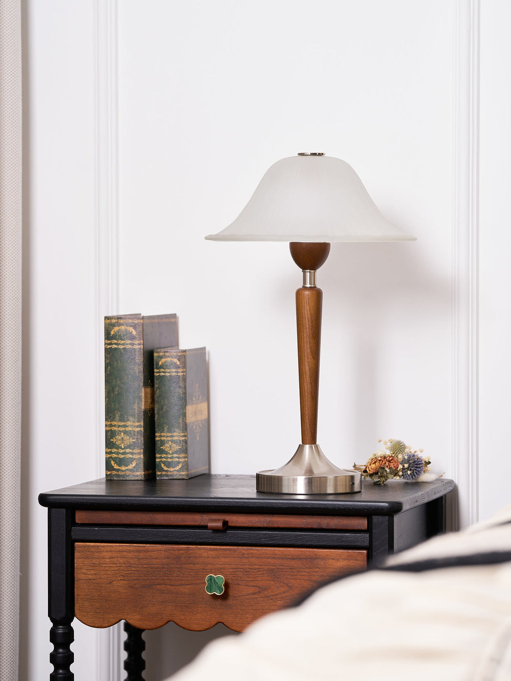 Winston Vintage Table Lamp