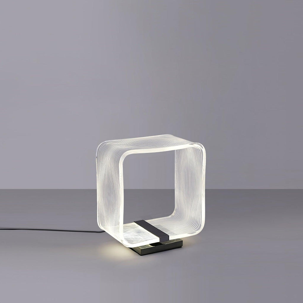 Wire Cube Table Lamp