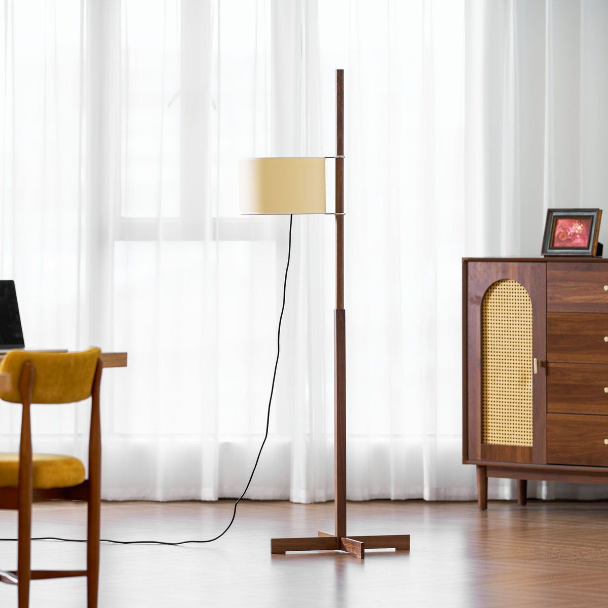 Wood Tmm Floor Lamp