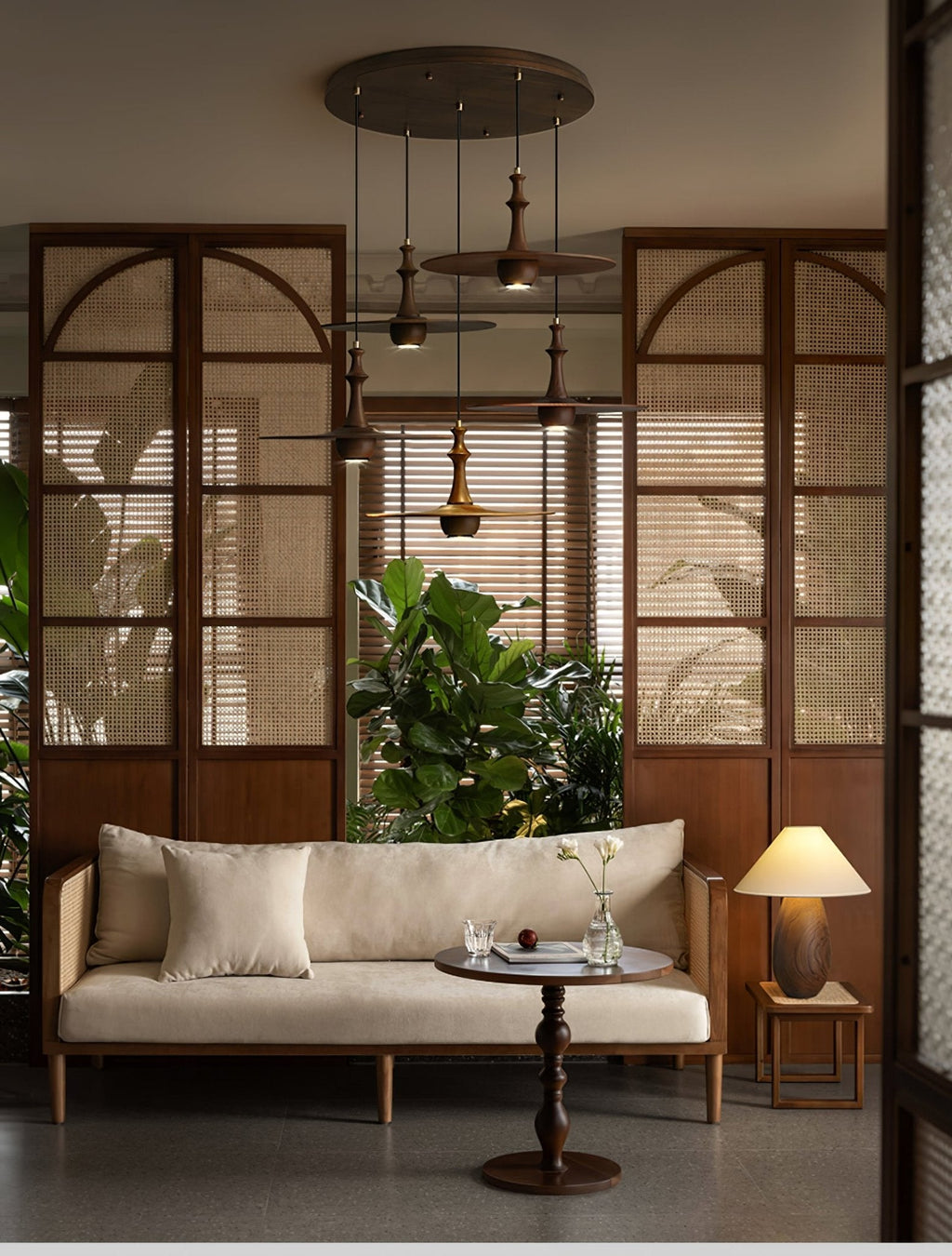 Wooden Spin Pendant Light
