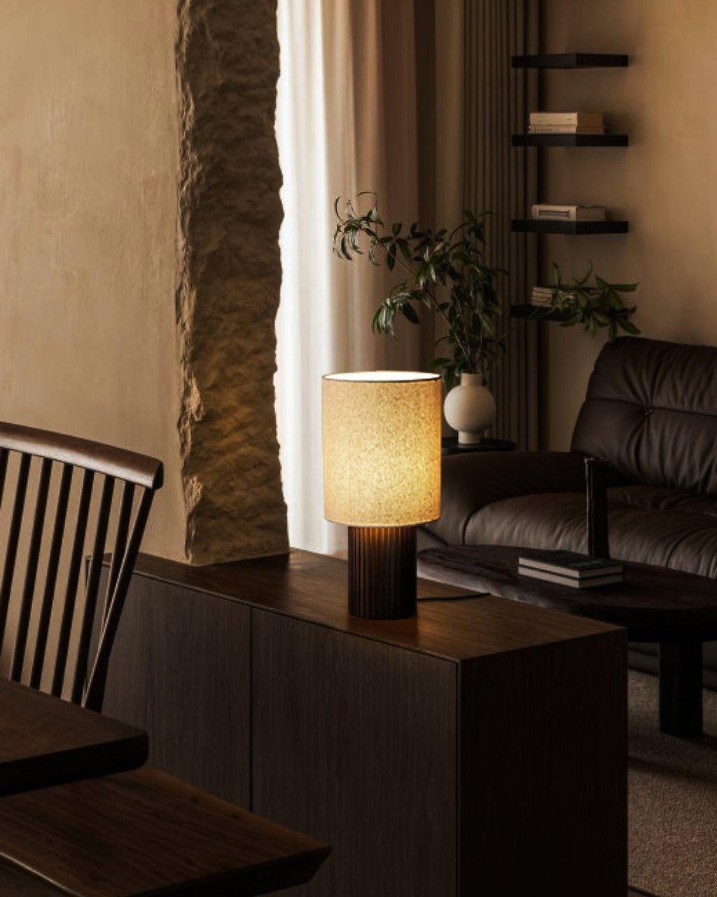 Log Standing Table Lamp